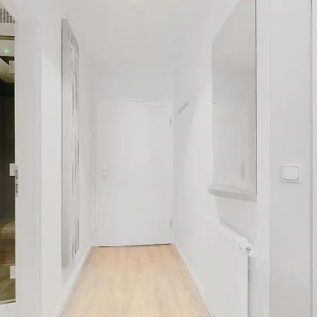 Duenenvilla 16, Whg 5 *